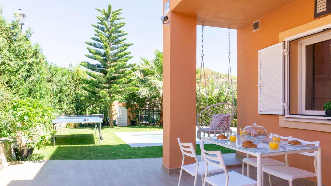 فيلا بيناخارافيفي Luxury Modern House Malaga المظهر الخارجي الصورة